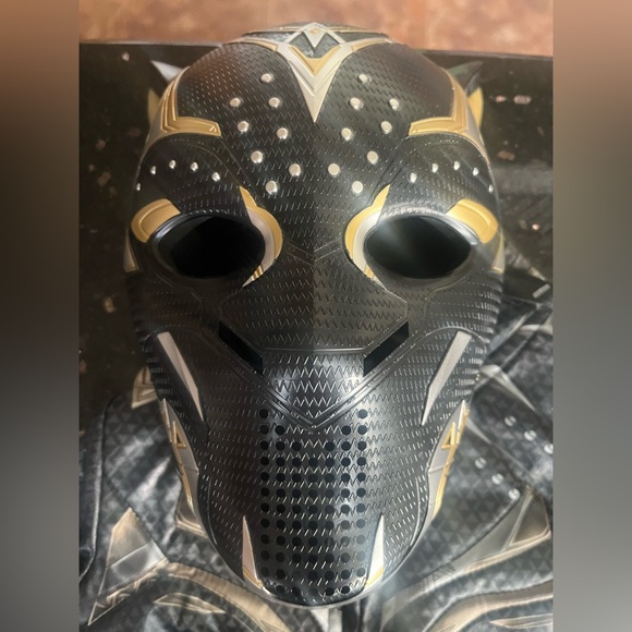 Marvel Shuri Wakanda Forever Superhero Costume for Kids - Picture 6 of 9